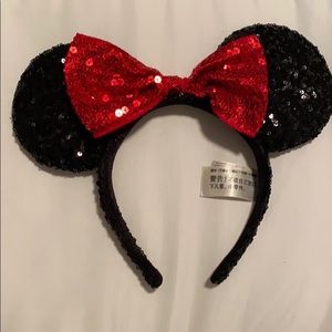 Minnie Mouse Sequin Ear Headband